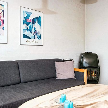 Two-Bedroom Holiday Home In Henne 7 Henne Strand Exteriör bild