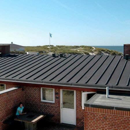 Two-Bedroom Holiday Home In Henne 7 Henne Strand Rum bild