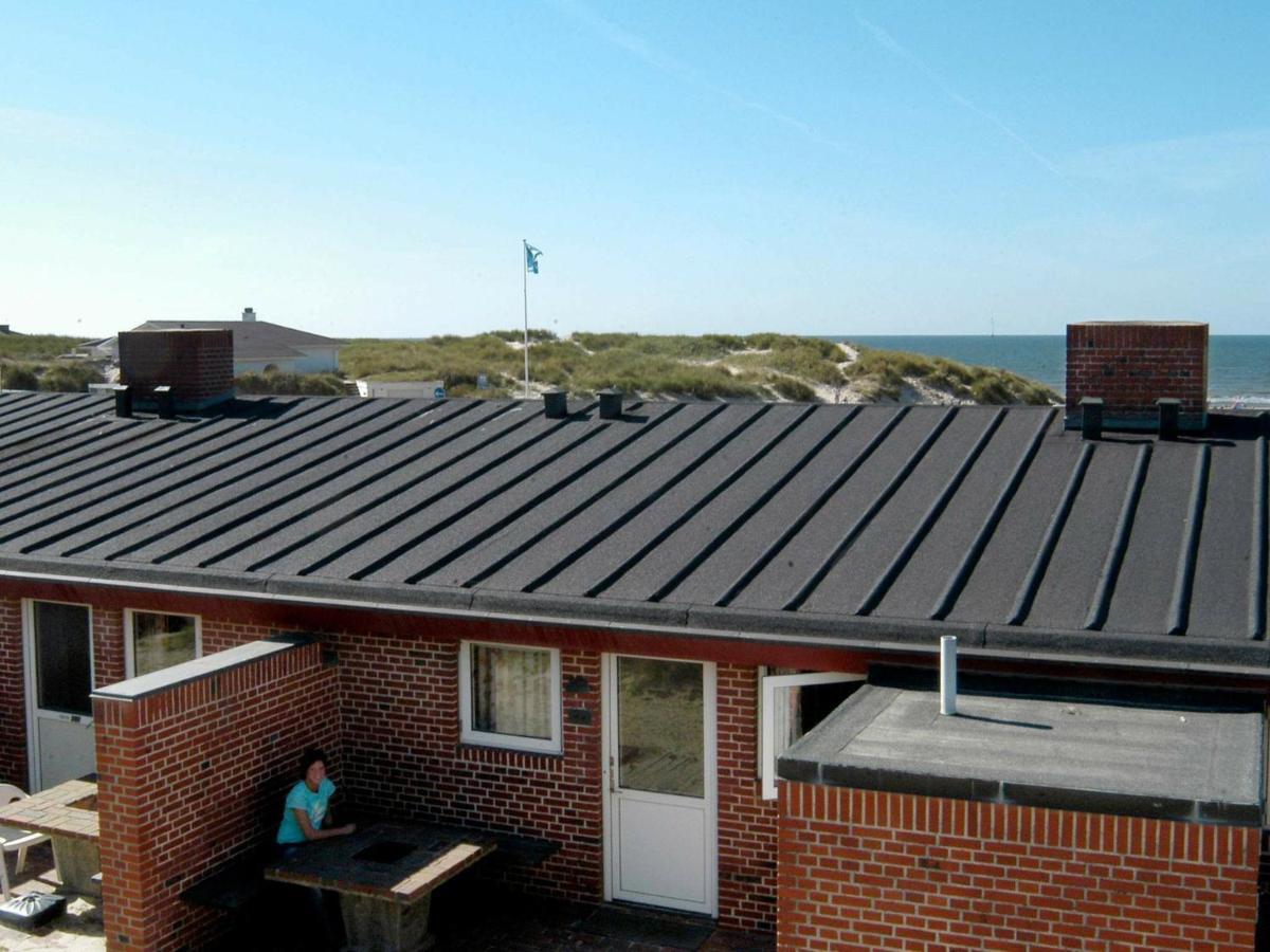 Two-Bedroom Holiday Home In Henne 7 Henne Strand Rum bild